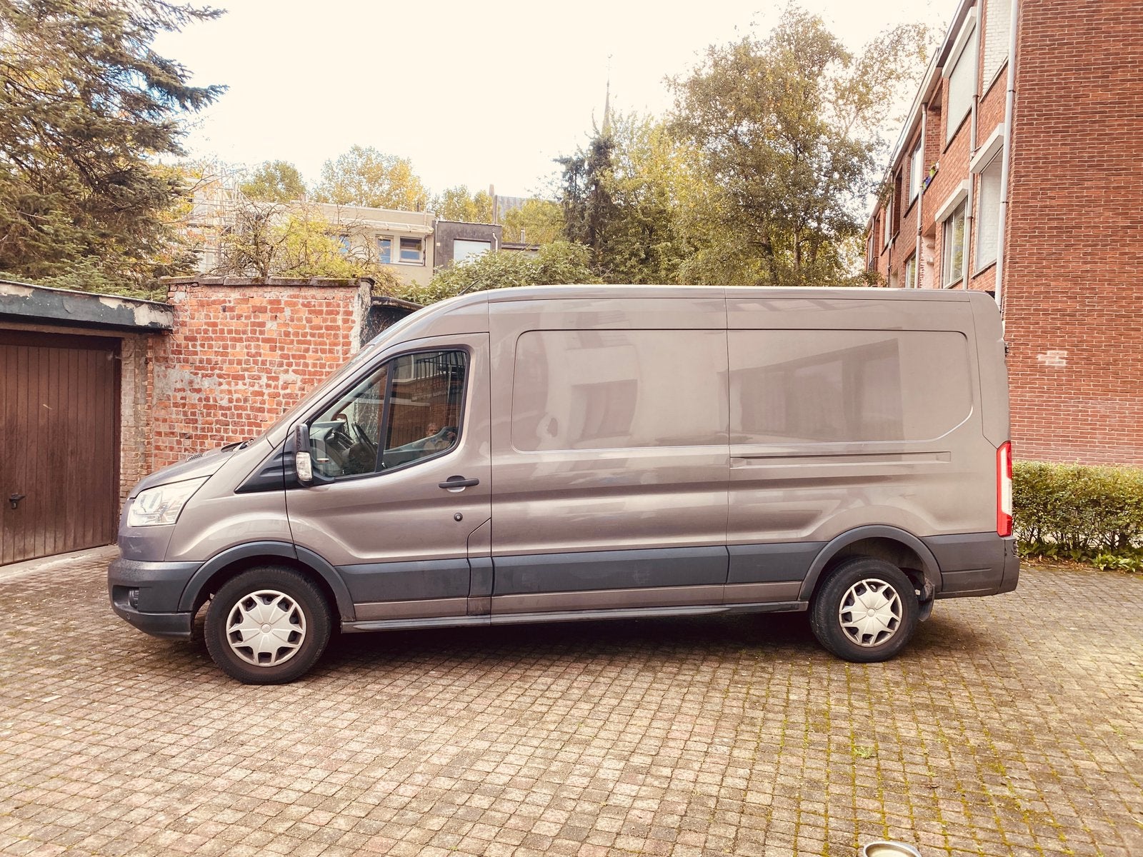 Ford Transit 2.0 diesel, 2016 euro 6., Auto's, Voorwielaandrijving, Euro 6, 4 cilinders, Bruin