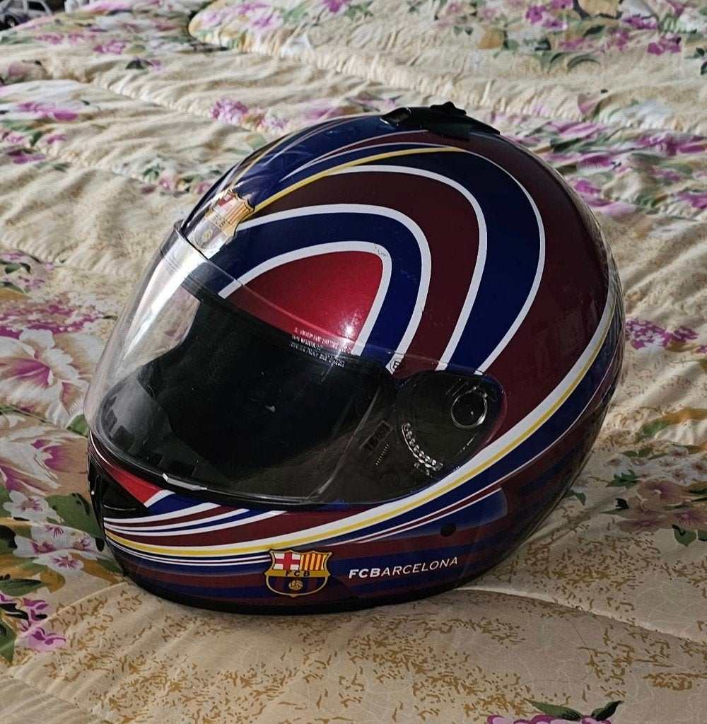 brommer helm maat L barcelona amper gedragen, Enlèvement, Neuf, Large