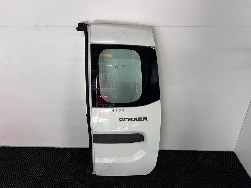 PORTE ARRIÈRE Dacia Dokker (0S) (01-2012/12-2021), Autos : Pièces & Accessoires, Dacia, Arrière, Renault Deutschland AG, Utilisé