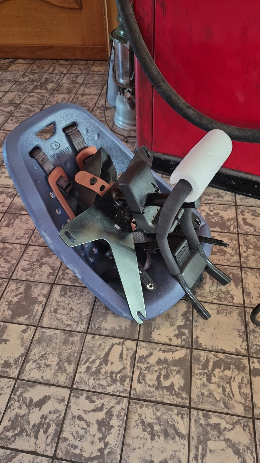 Kinderstoeltje voor fiets of bakfiets, Ophalen, Gebruikt