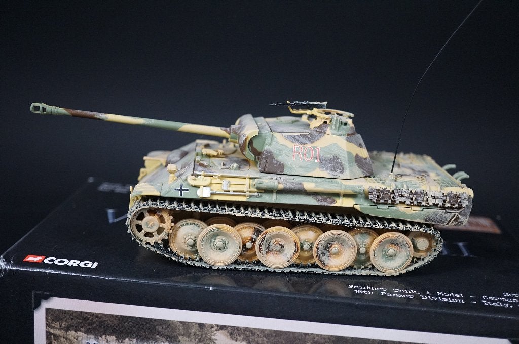 Corgi Duitse Panther tank - Italy 43/44 - 1/50 - TOP, Ophalen of Verzenden, Corgi
