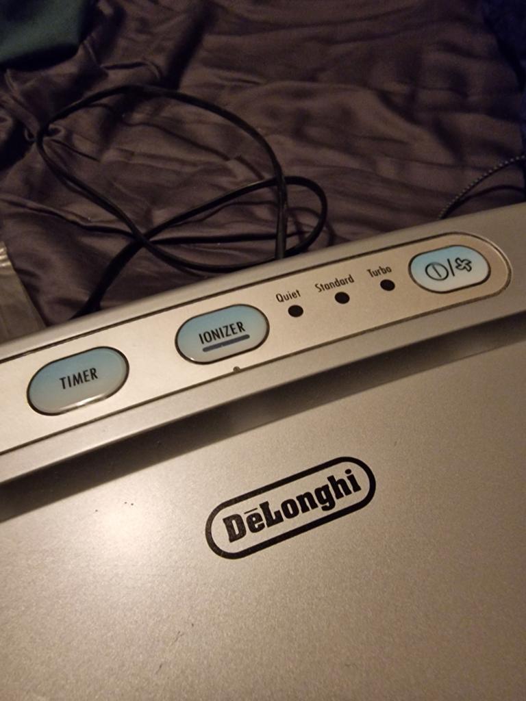 Delonghi luchtreiniger - nooit gebruikt, met nieuwe filters, Enlèvement, Purificateur d'air