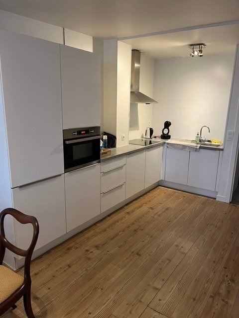hoek-keuken kasten met toestellen, Enlèvement, Utilisé
