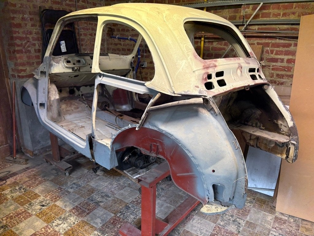 Fiat 500L 1971 Projet restauration, Achterwielaandrijving, Zwart, Beige, Particulier