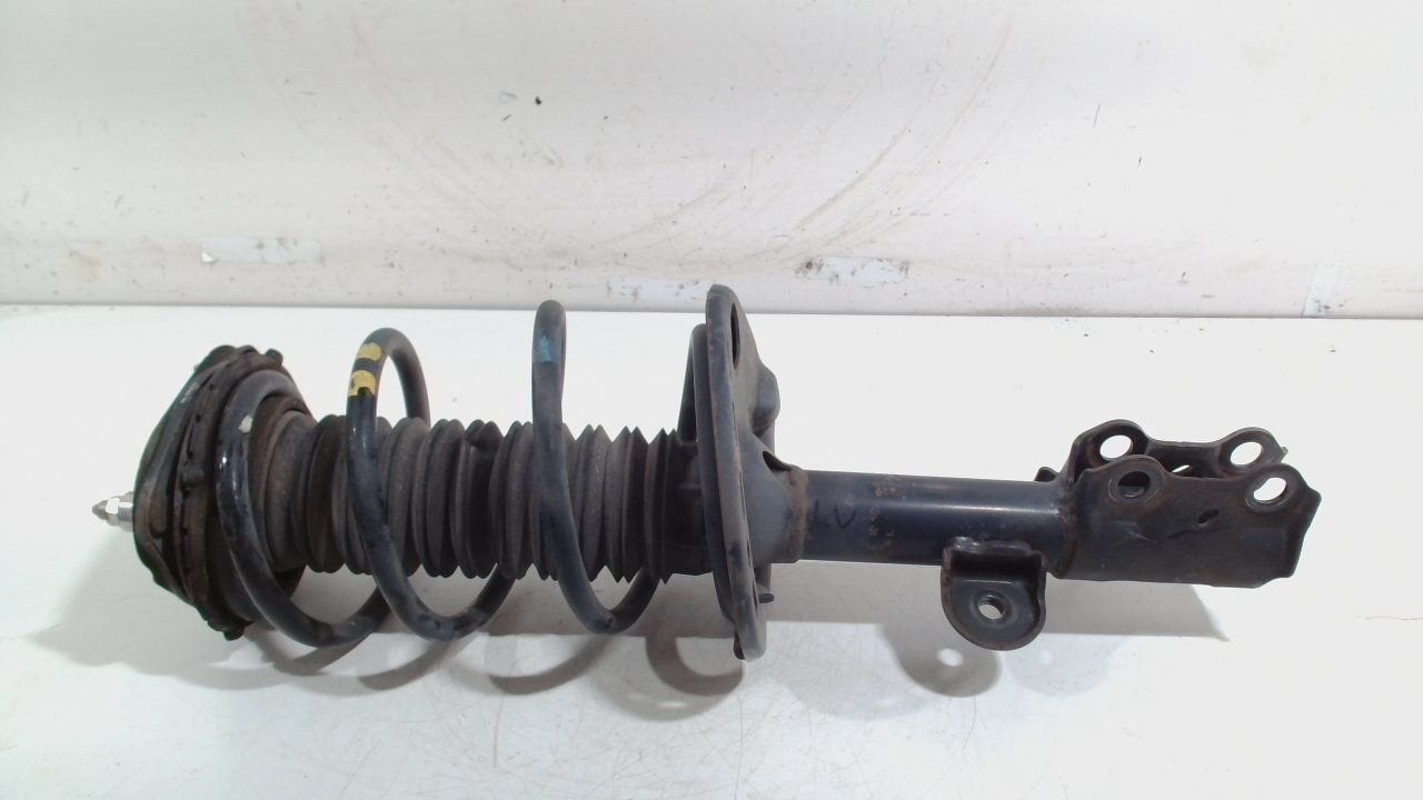 Veerpoot links voor Toyota RAV4, Onderdelen@venauto.nl, Van der Ven Autorecycling B.V., Ettenseweg 76, 4706 PB Roosendaal, The Netherlands