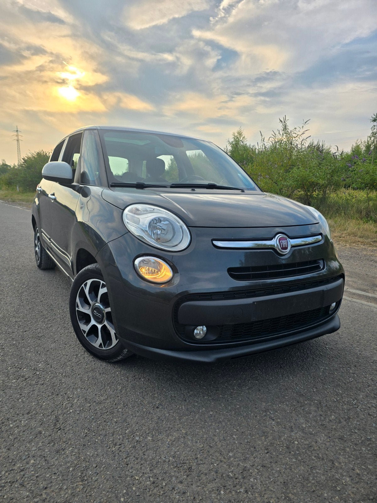 Fiat 500 l, 1295 cc, 4 cilinders, Zwart, 5 deurs