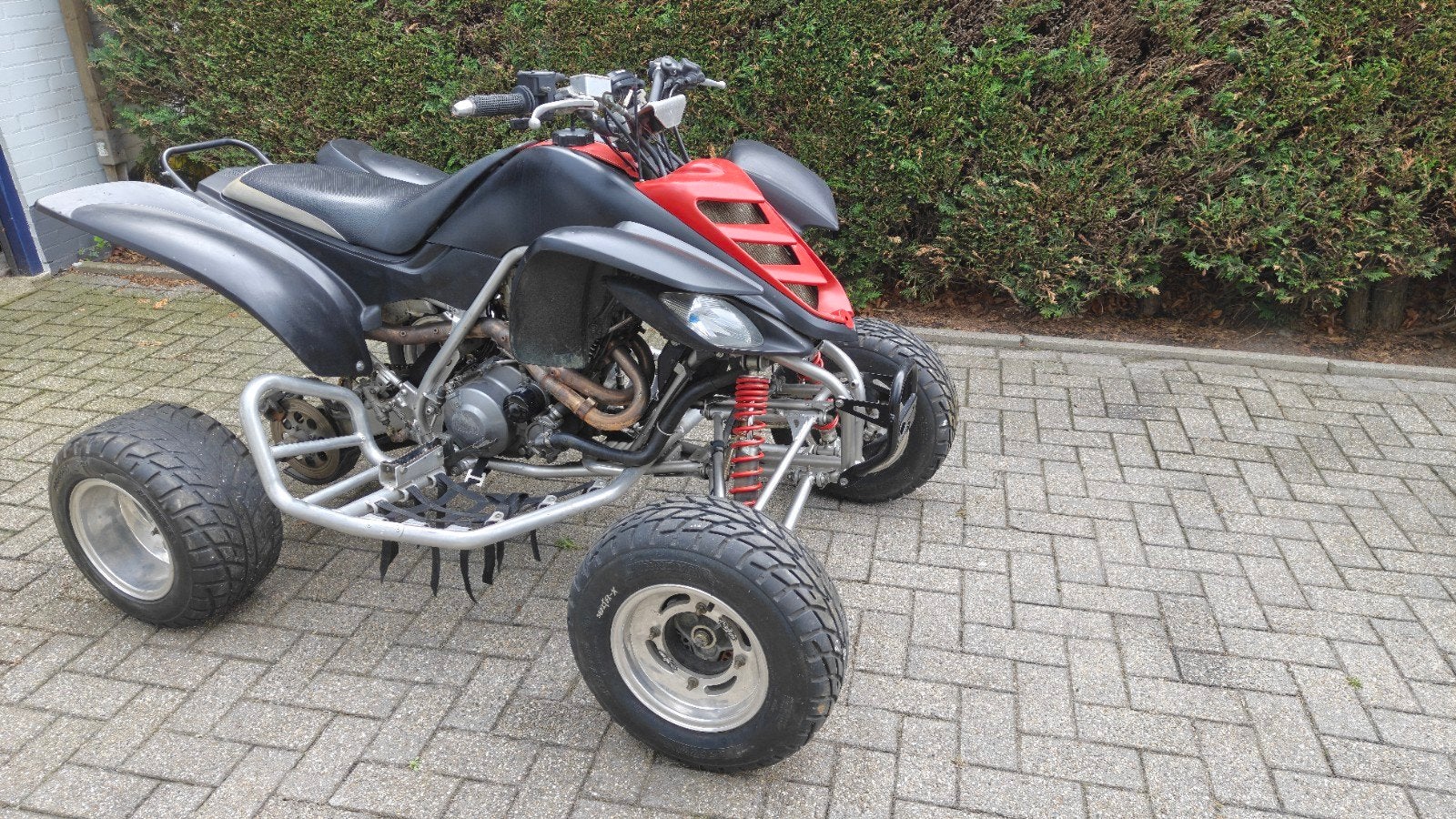 GEZOCHT nette Kappenset Yamaha raptor 660, Motoren