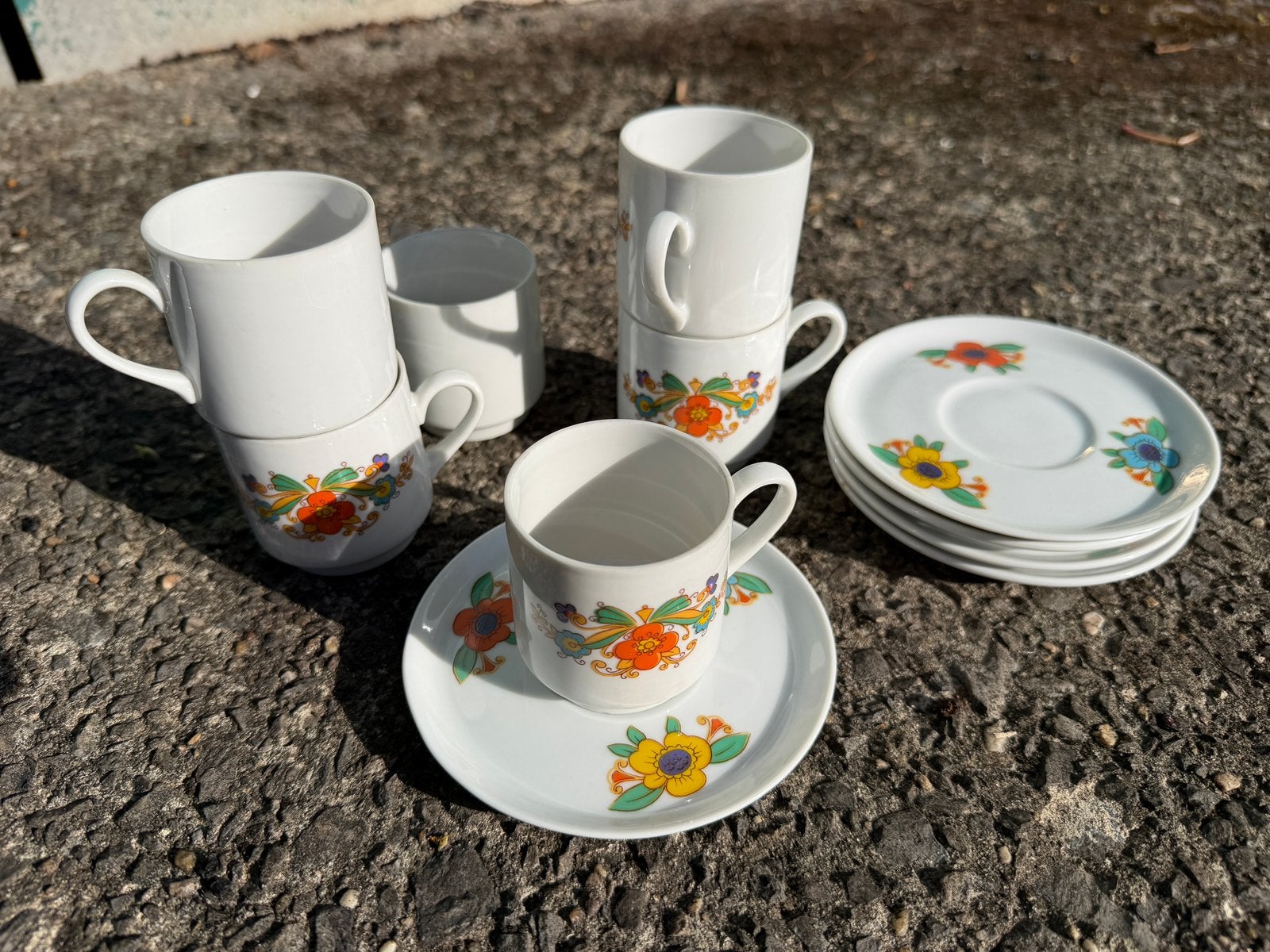 Set de 5 petites tasses et sous tasses florales BAVARIA, Antiquités & Art, Enlèvement