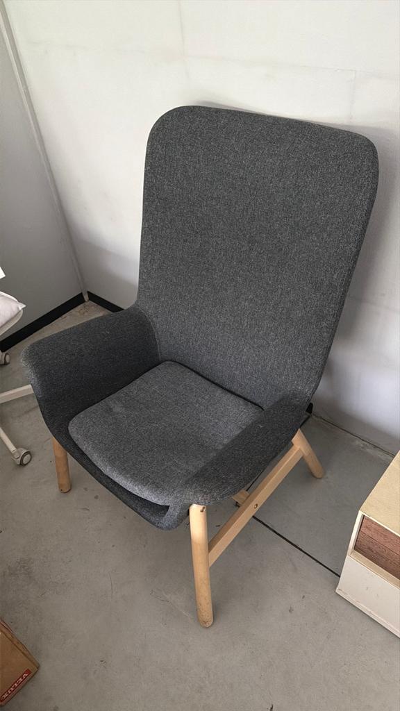Grijze kuipstoel in stof, Enlèvement, Comme neuf