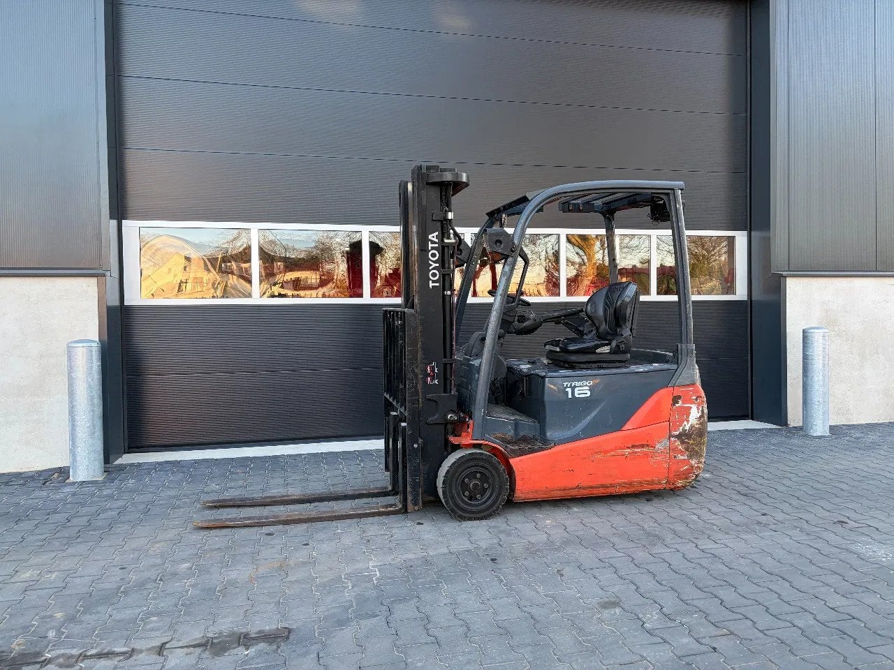 Toyota 8FBET16 elektrische heftruck, Articles professionnels, Machines & Construction | Chariots élévateurs & Transport interne