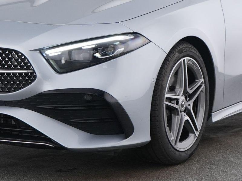 Mercedes-Benz A-Klasse 200 Hatchback AMG Line | 360° Camera, Achat, 1440 kg, Entreprise, Noir