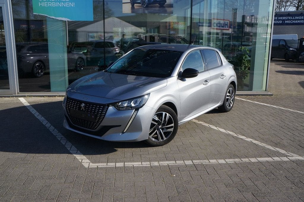 Peugeot 208 Allure (année de construction 2022), Argent ou Gris, Achat, Euro 6, Carnet d'entretien