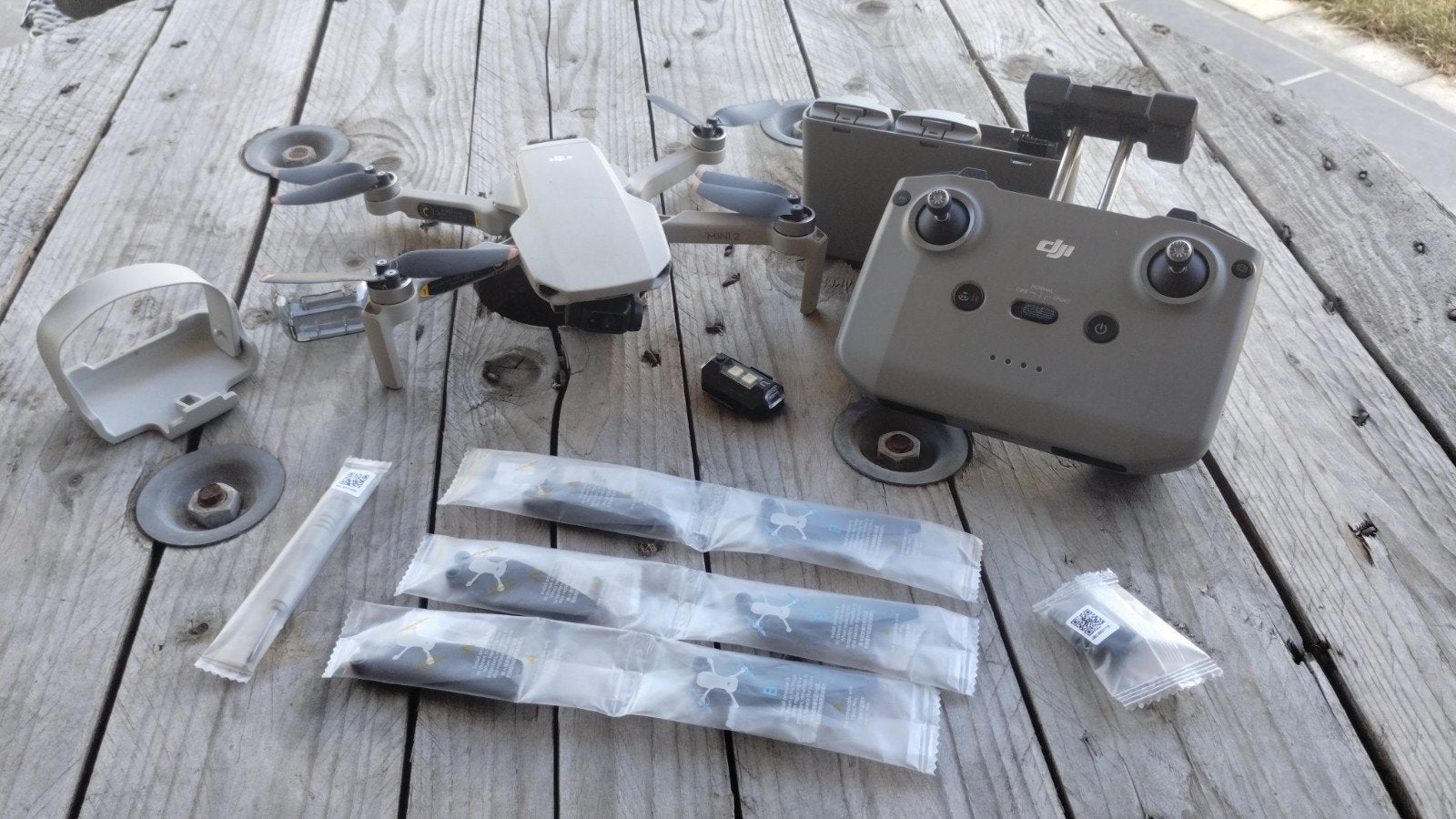Dji mini 4 fly more combo, Hobby en Vrije tijd, Modelbouw | Radiografisch | Helikopters en Quadcopters, Ophalen