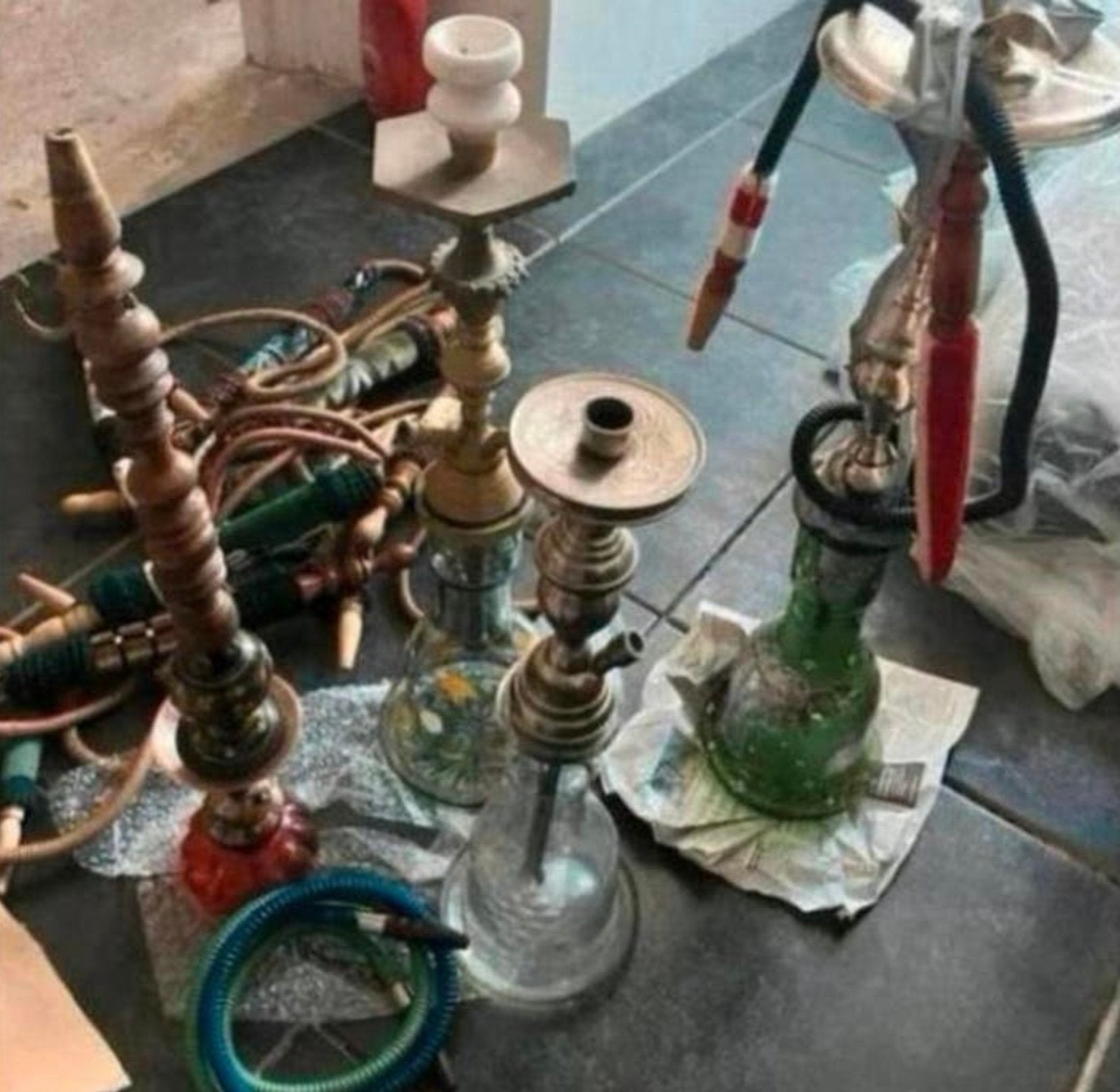 SHISHA’S 4 STUKS ANTIEK +VELE TOEBEHORENDE SPULLEN!!!, Ophalen of Verzenden