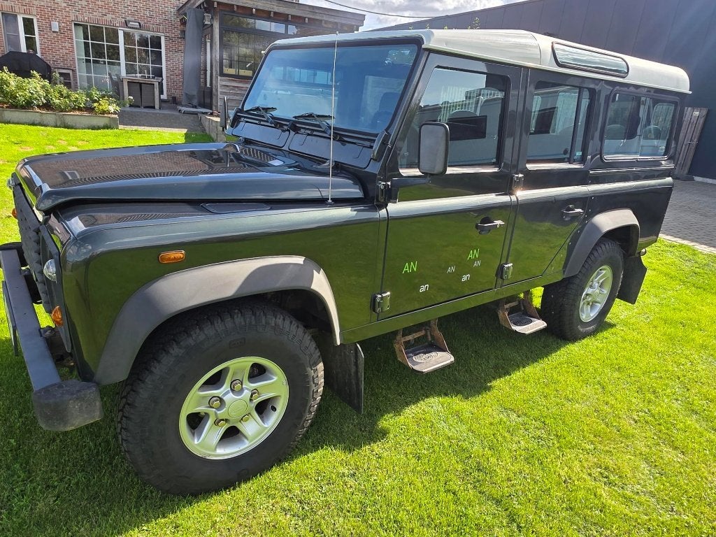 zeer mooie defender 110, Autos, Achat, 2500 cm³, Boîte manuelle, Système audio