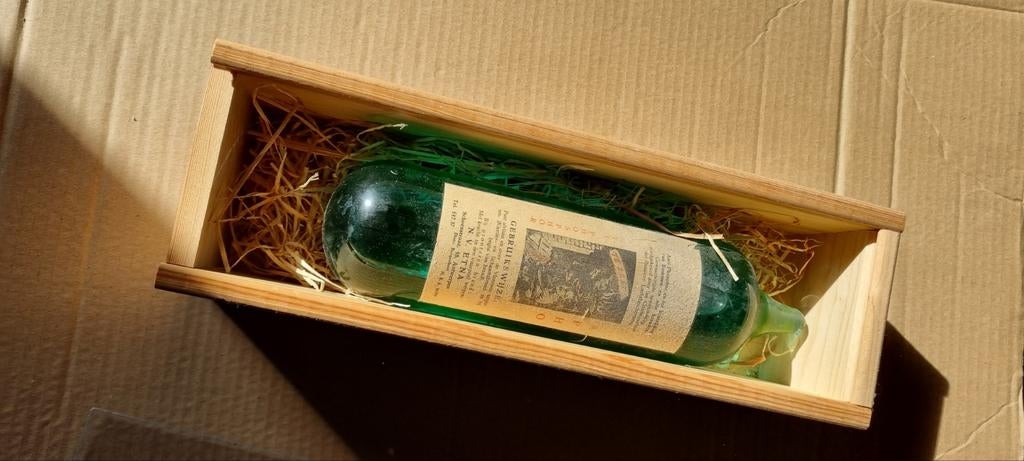 Brandblusser antiek, etiket oud Nederlands, Ophalen, Hout