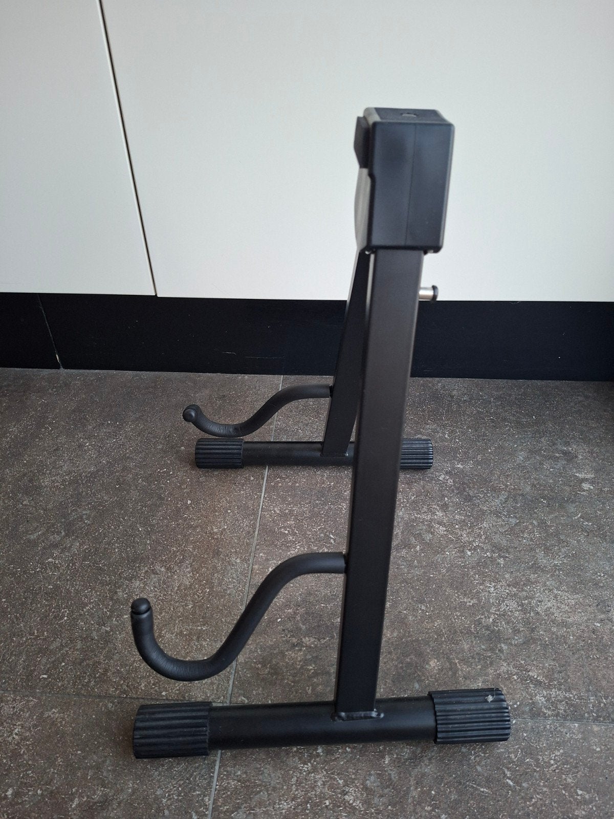 Support pour guitare électrique, Musique & Instruments, Enlèvement, Comme neuf, Pied pour instrument, Guitare