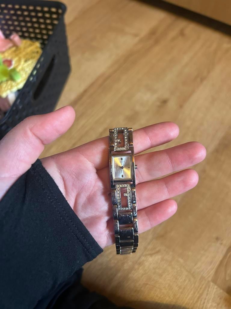Montre guess, Bijoux, Sacs & Beauté, Envoi, Comme neuf, Guess