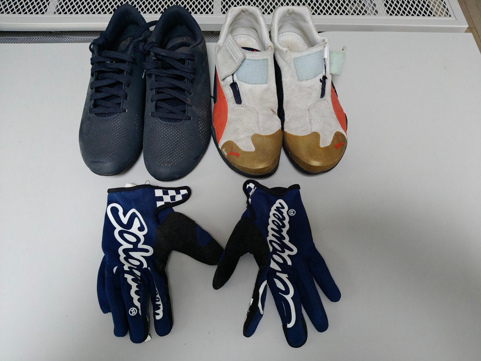 Ensemble de chaussures à bulles Simrace 43 et gant L, Enlèvement ou Envoi