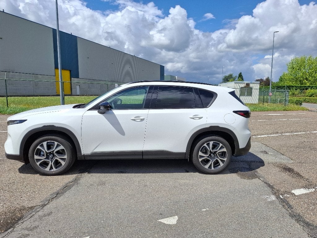 Mazda CX5, 4 cilinders, 2000 kg, Wit, 5 zetels