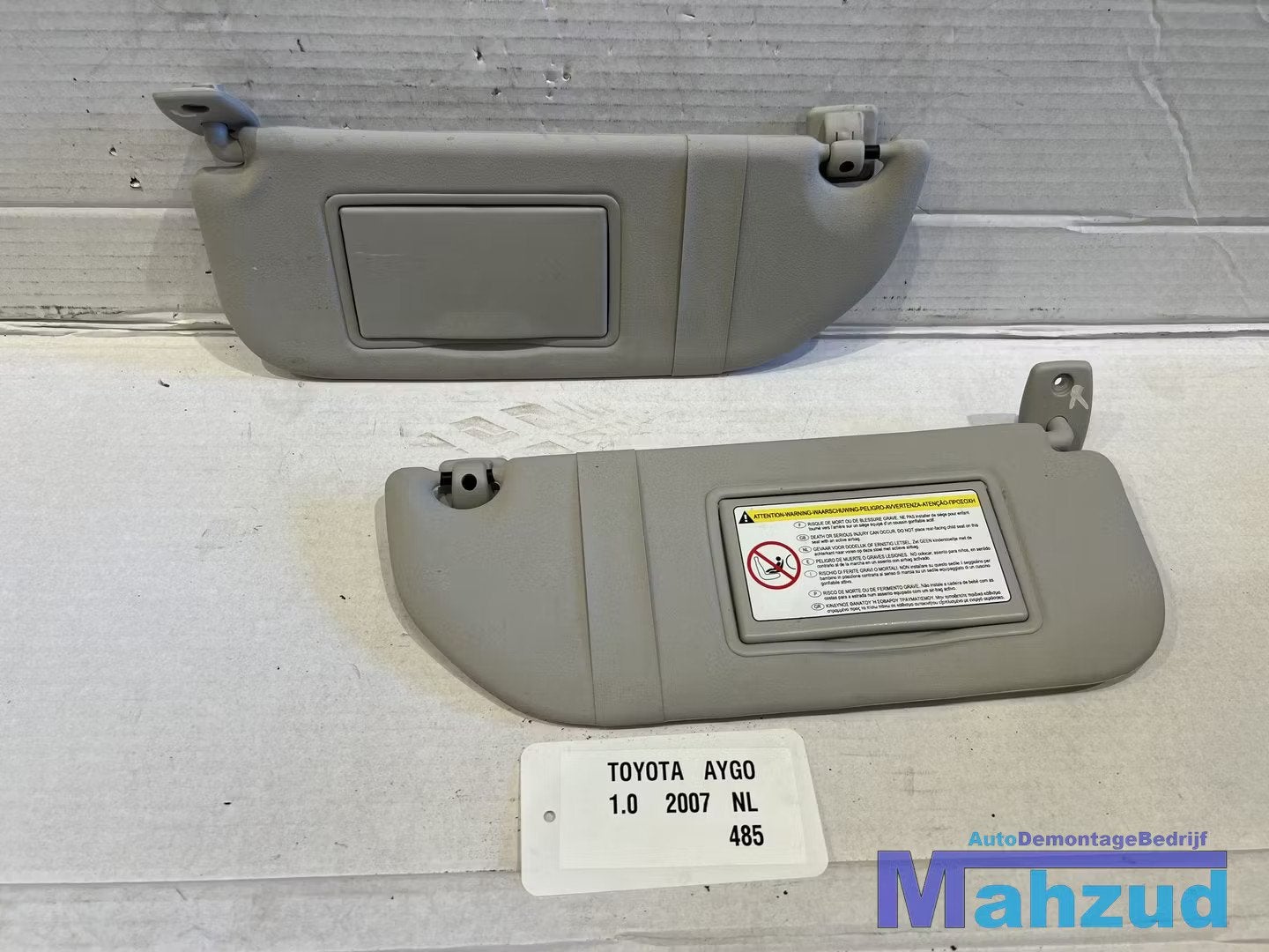 toyota aygo rechts links zonnescherm 2005-2014, Info@toyota.co.jp, Gebruikt, Toyota Motor Corporation, Toyota-Cho 1
471-8571  Toyota City