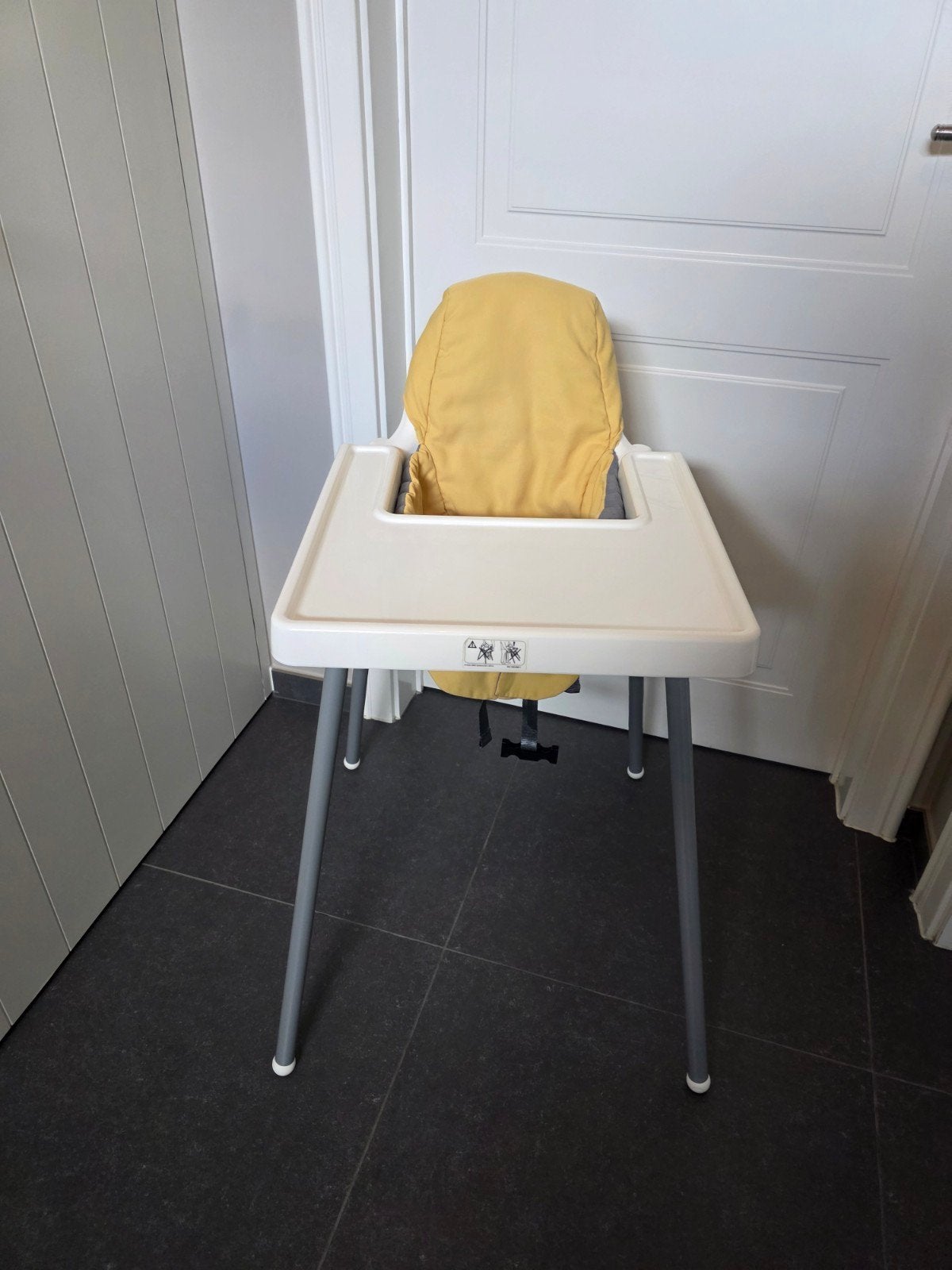ikea kinderstoel, Ophalen, Zo goed als nieuw, Overige typen, Afneembaar eetblad