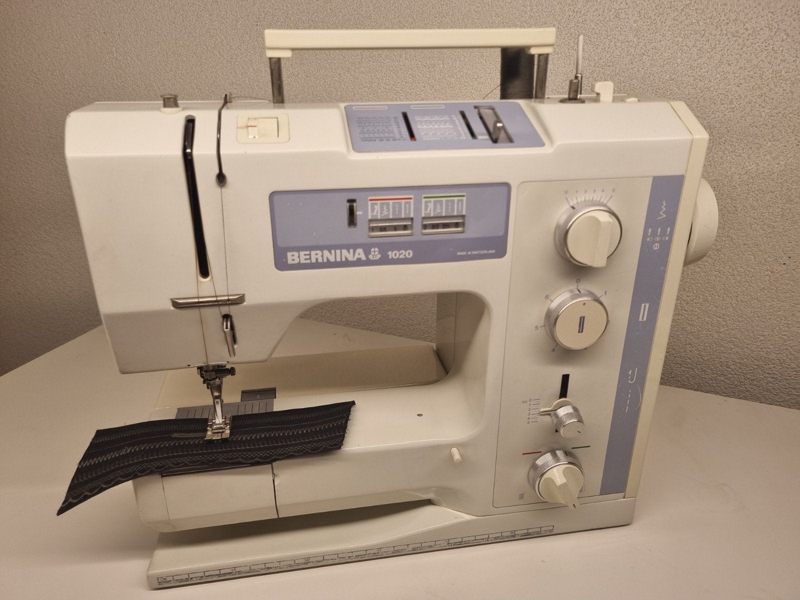 Bernina 1020, Hobby & Loisirs créatifs, Enlèvement ou Envoi, Machine à coudre, Bernina