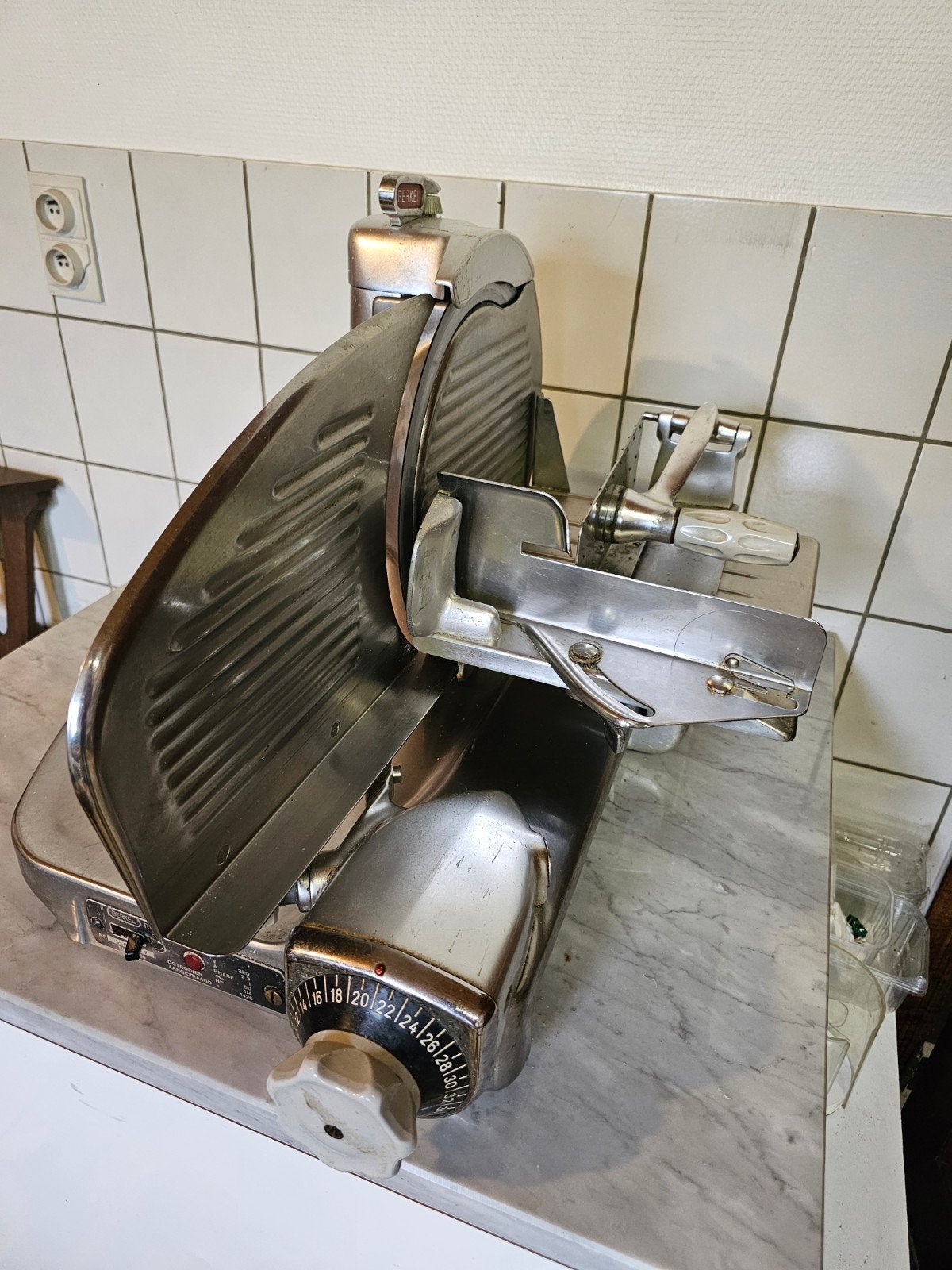 berkel snijmachine type 834 zeer goede staat, Antiek en Kunst, Ophalen