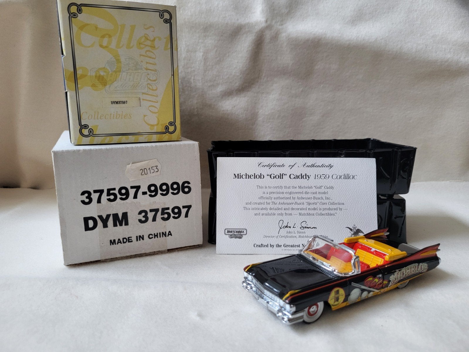 Boîte d'allumettes Dinky DYM37597 1959 Cadillac, Enlèvement ou Envoi, Matchbox