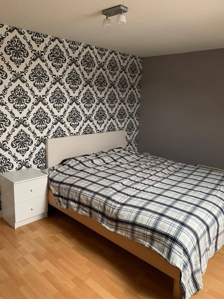 Houten bed met verstelbare lattenbodem 180x200 cm, Huis en Inrichting, Ophalen, 200 cm