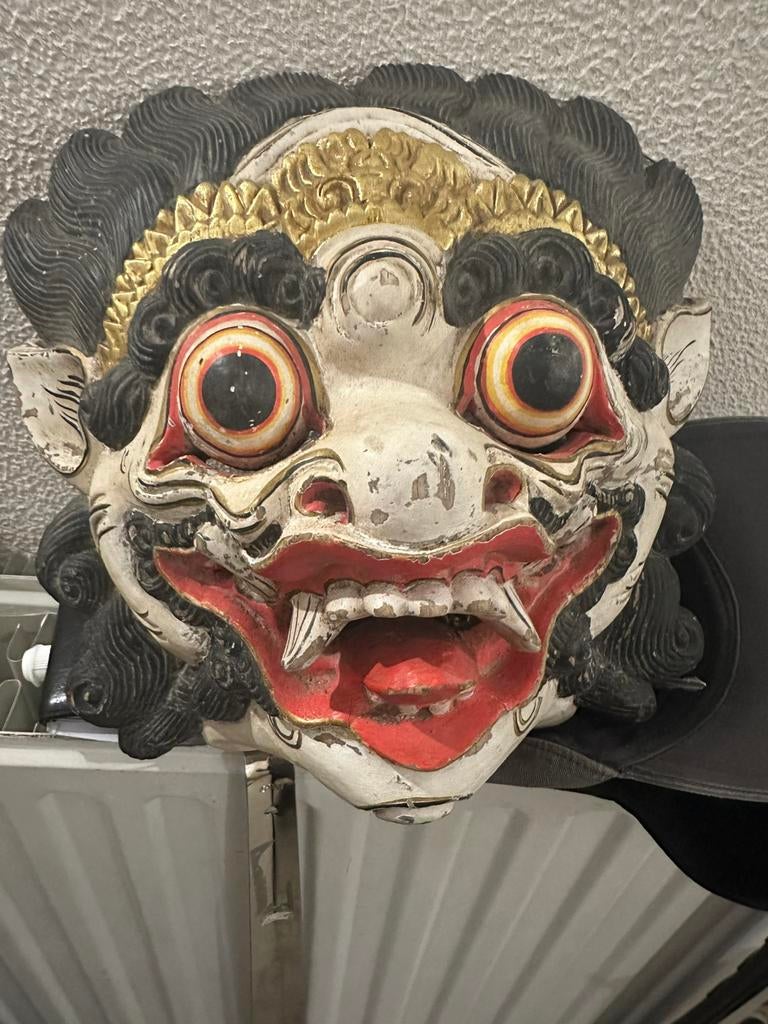 Masque asiatique, Enlèvement ou Envoi, Comme neuf