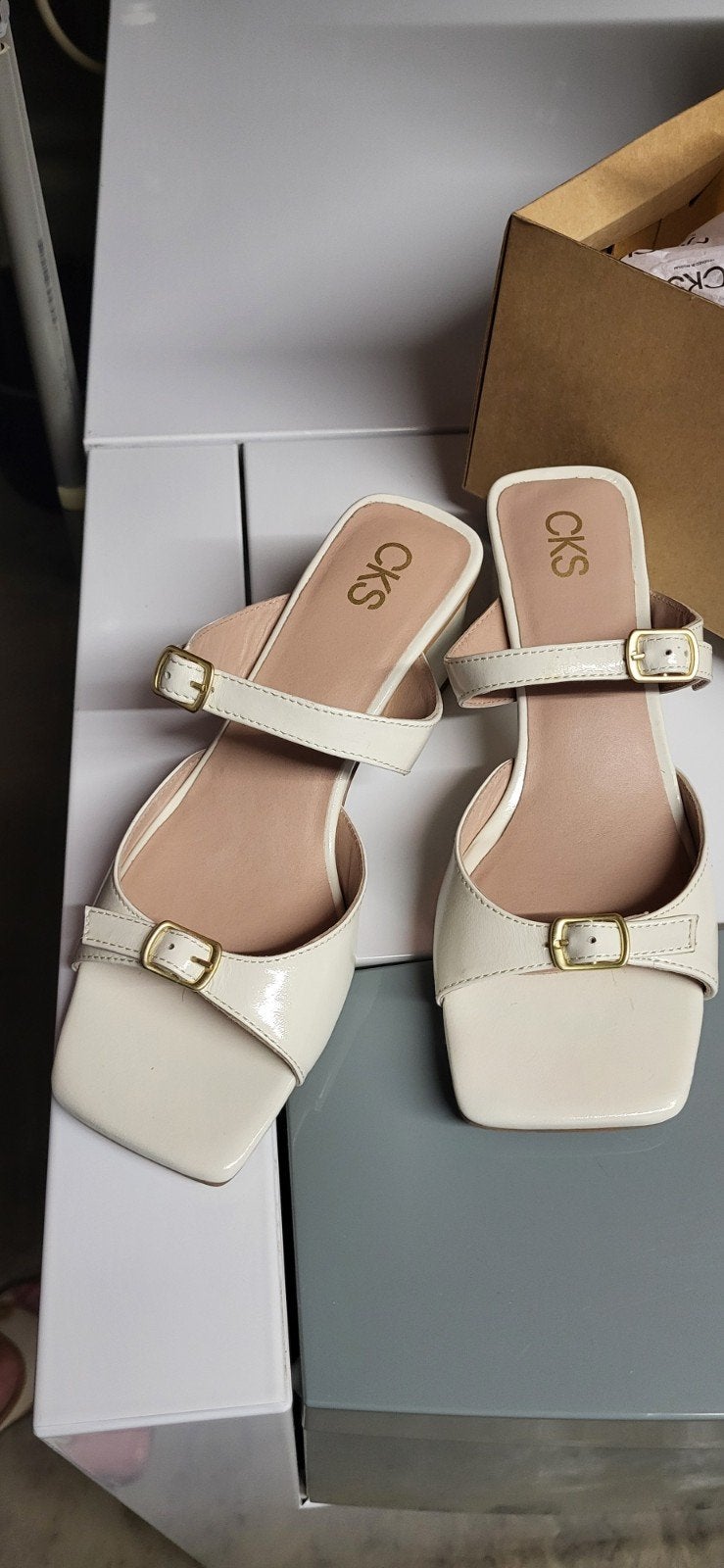 nouvelle pompe CKS, couleur beige laque,, Enlèvement ou Envoi, Beige