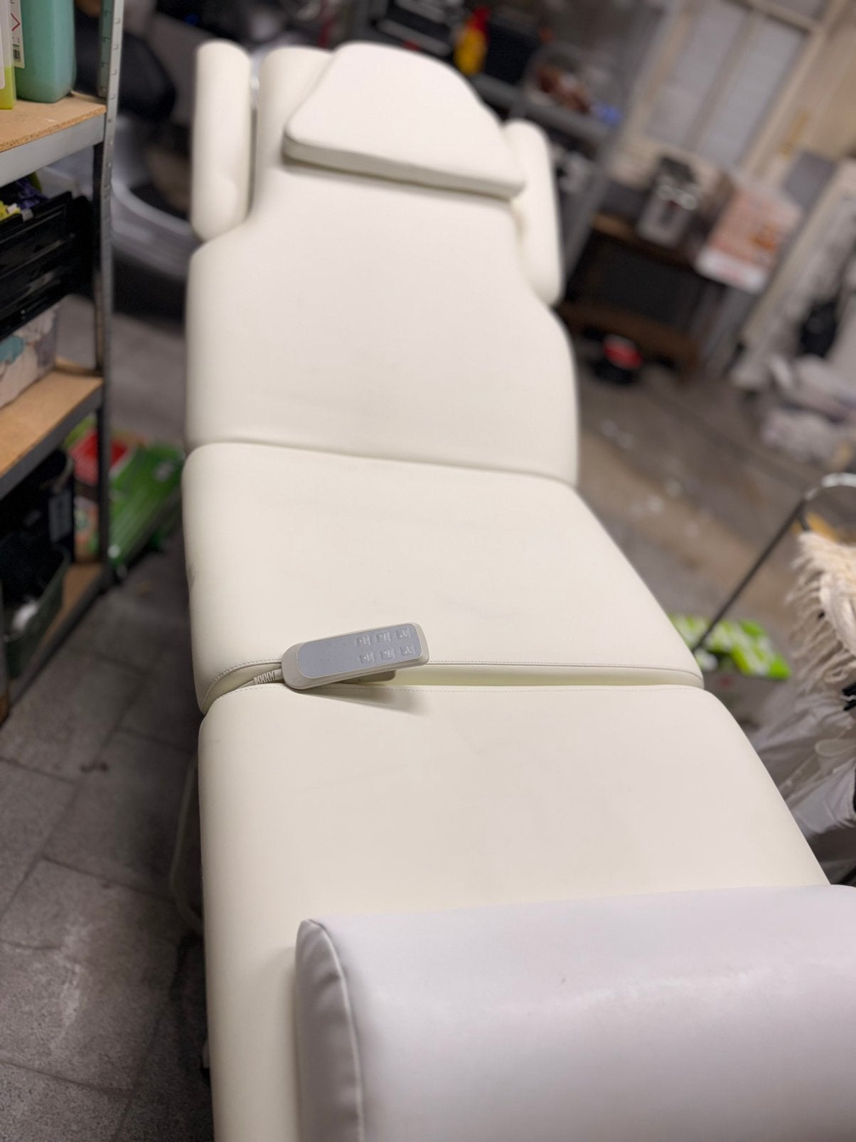 Mooie en comfortabele schoonheidstafel te koop!, Ophalen, Zo goed als nieuw