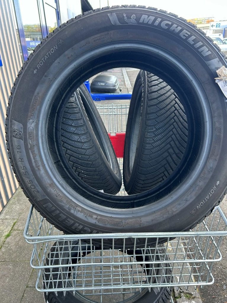 4 pneus hiver Michelin Alpin 7 – 205/55R16 94H, Enlèvement