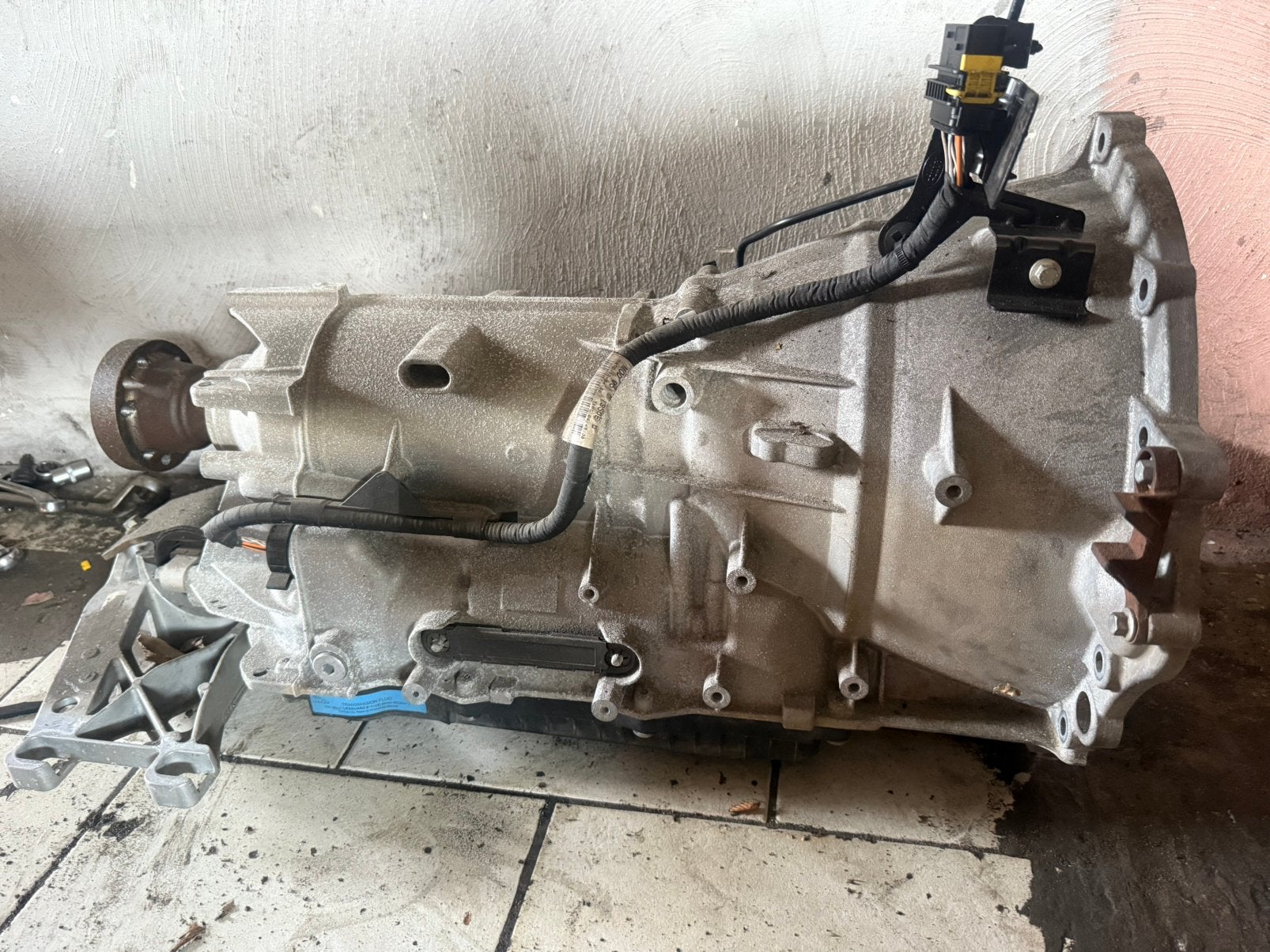 Jaguar xe vrsnelisbak zf, Ophalen, Jaguar
