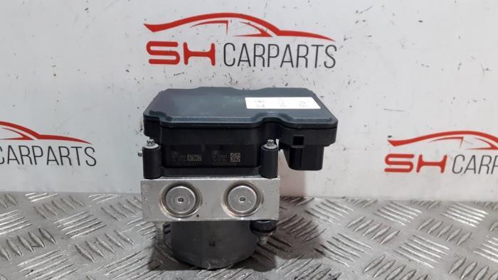 Pompe ABS d'un Mercedes A-Klasse, 3 mois de garantie, Utilisé, -, -