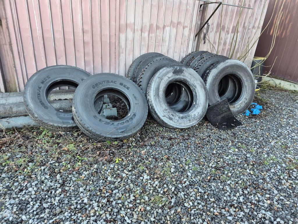 pneus 13R22.5   chantier  neufs, Autos : Pièces & Accessoires, Pneus & Jantes, Neuf, Autre, Autres dimensions, Pneu(s)