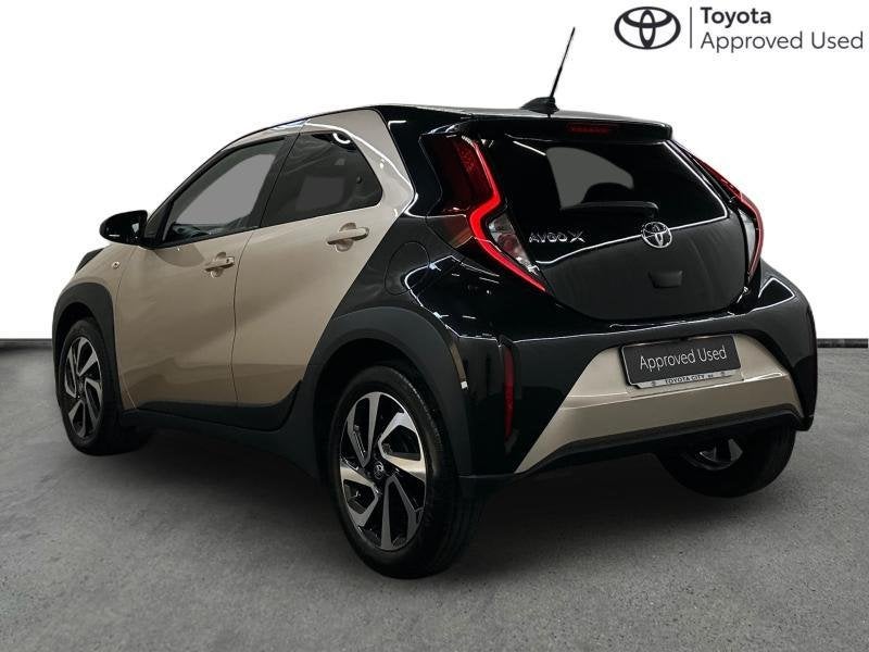 Toyota Aygo AT Pulse | carplay | camera, Automaat, 72 pk, Beige, https://public.car-pass.be/vhr/f848bb65-f481-4ee7-8ddf-3c02cb62cb91