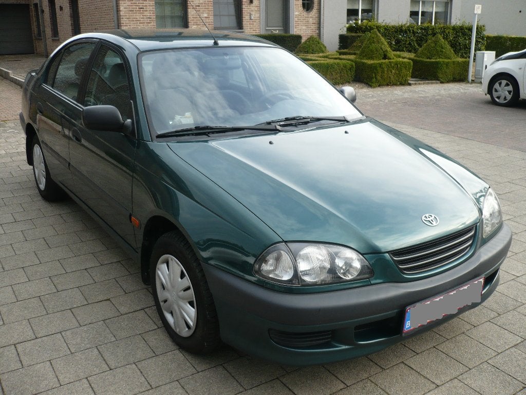 Avensis Toyota benzine 1600 cc echte 54300 km prima staat., Auto's, Avensis, 1600 cc, Handgeschakeld, Particulier