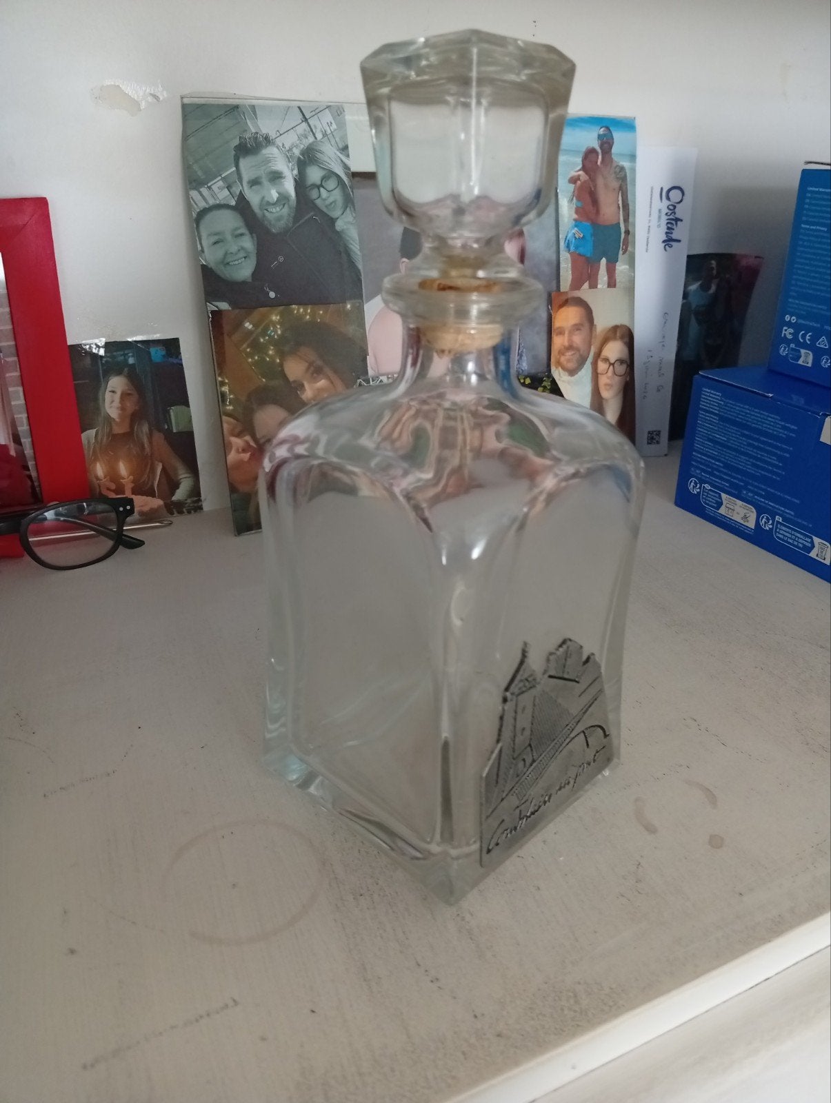 Bouteille pour whisky, Enlèvement