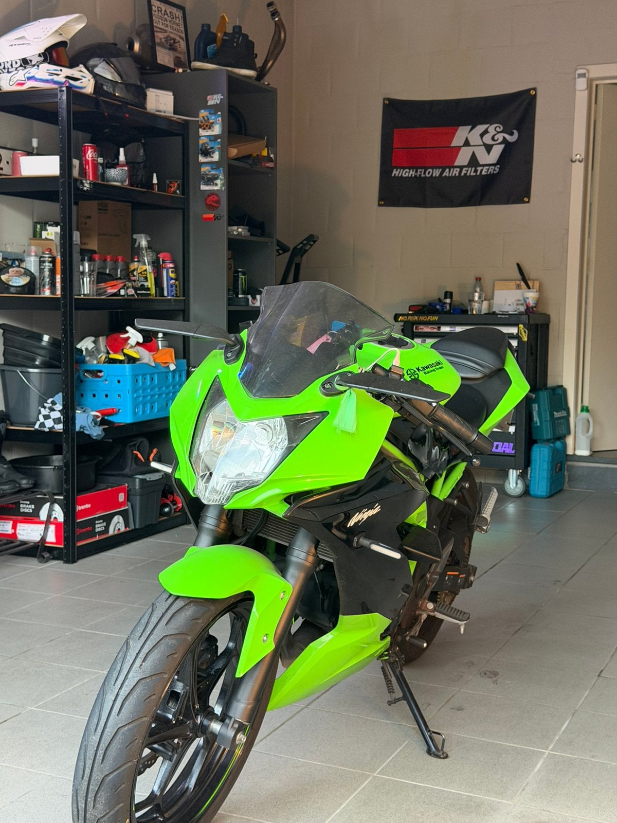 Kawasaki Ninja 125, Motoren, Gebruikt, 125 cc, 11 kW of minder, ABS