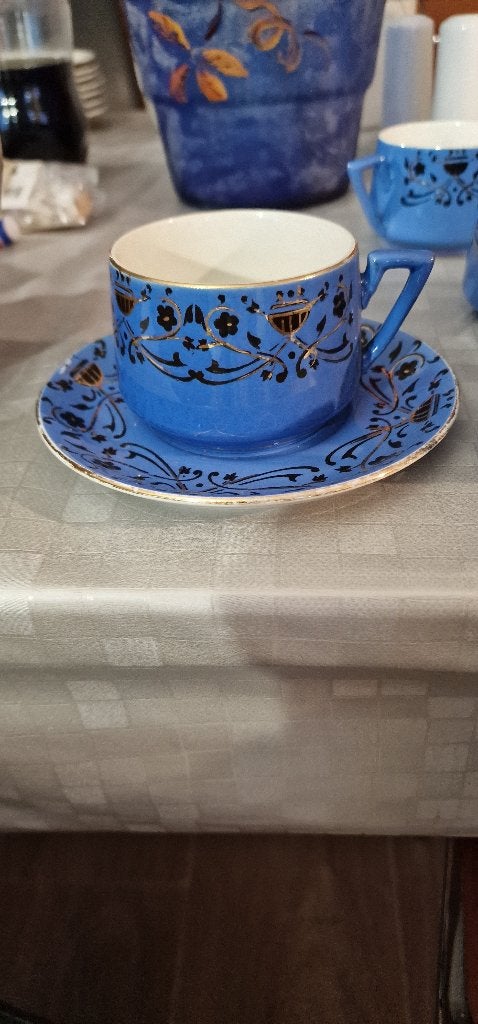 Service à café, Enlèvement