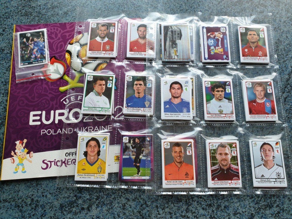 Panini set van 450 stickers voor alle , de keuze is aan jou, Hobby en Vrije tijd, Ophalen of Verzenden, Nieuw, Meerdere stickers