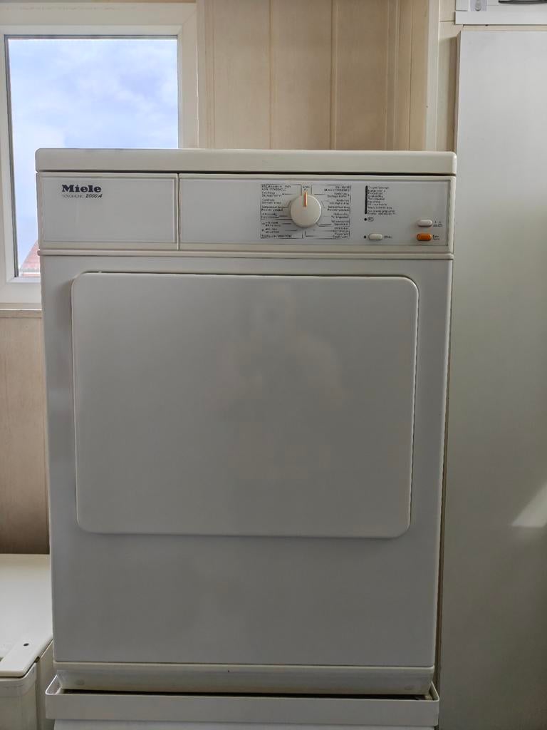 Droogkast, Elektronische apparatuur, Ophalen