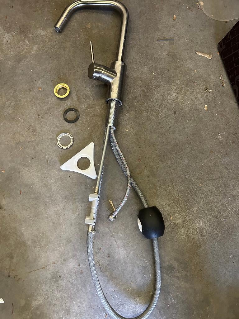 keukenkraan, Doe-het-zelf en Bouw, Sanitair, Ophalen, Zo goed als nieuw, Kraan