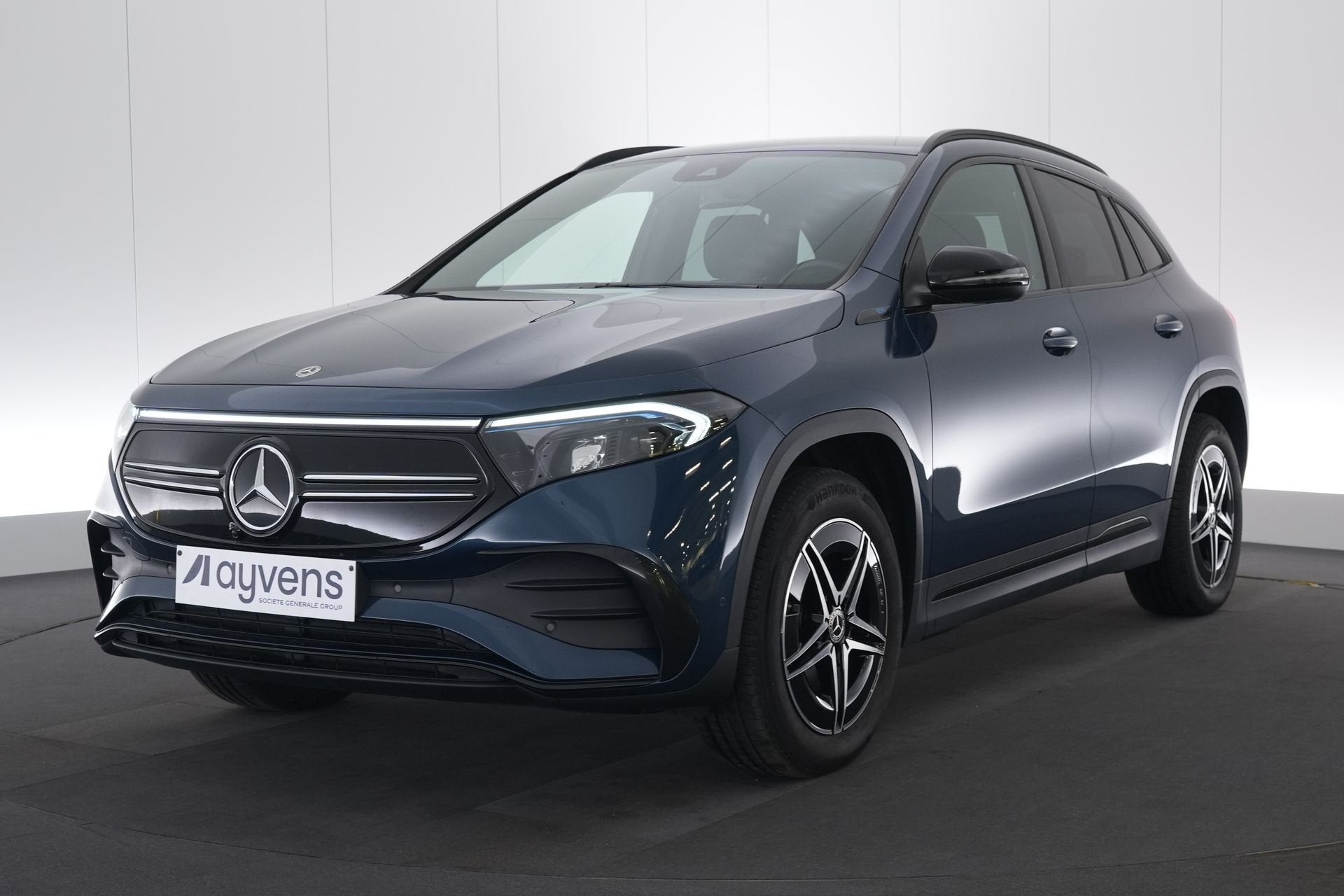 (2CKG288) MERCEDES-BENZ EQA, Auto's, Gebruikt, Blauw, Alcantara, 5 zetels