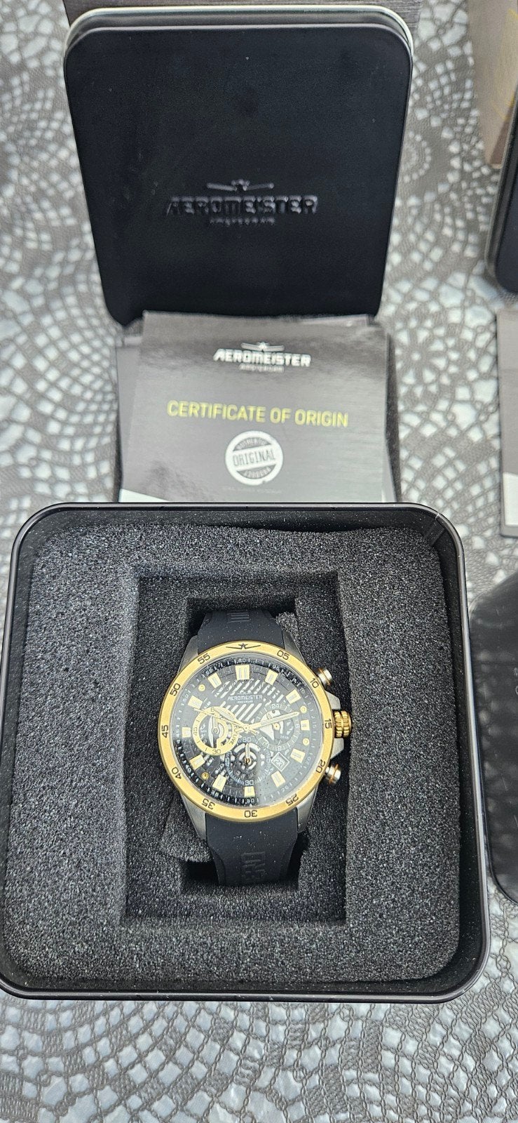 Horloge aeromeister, Ophalen