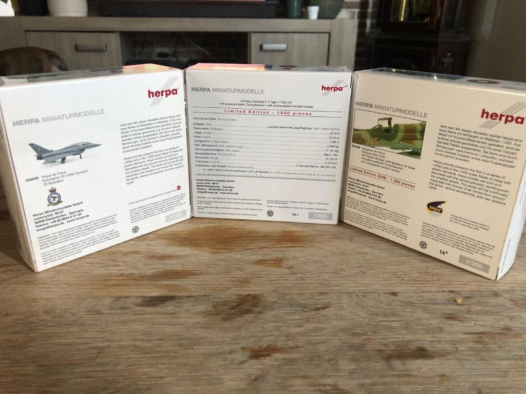 3x Herpa modelvliegtuigen 1:200 – nieuwstaat, Enlèvement ou Envoi, Neuf, Modèle réduit
