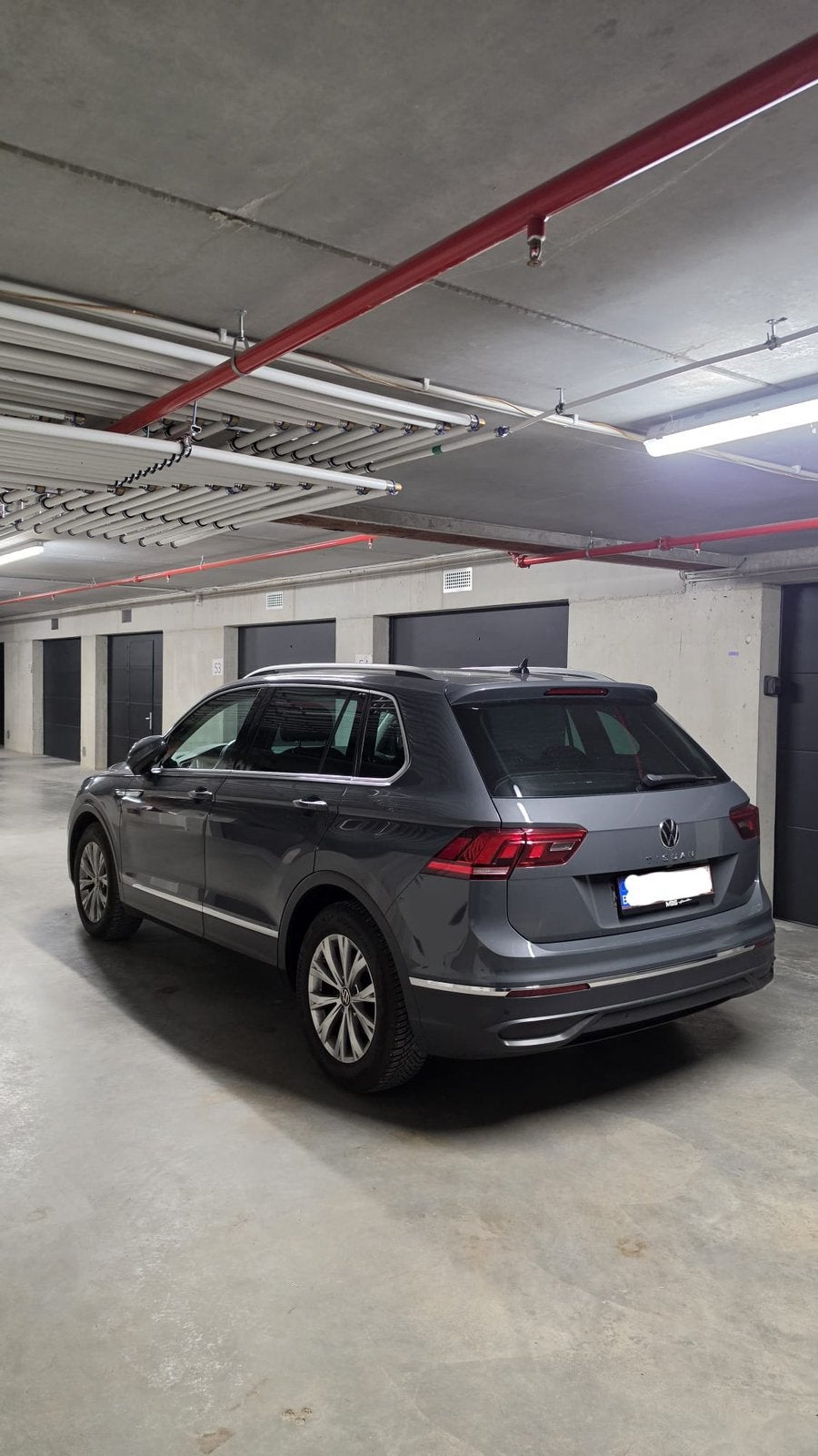 Vw tiguan 1.5 essence 141000km / 2021, Autos, Volkswagen, Argent ou Gris, Achat, Adapté aux personnes handicapées, Euro 6