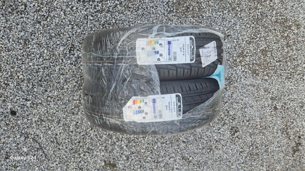 4x Pneus été neufs Uniroyal, Neuf, 16 pouces, Pneus été, Véhicule utilitaire